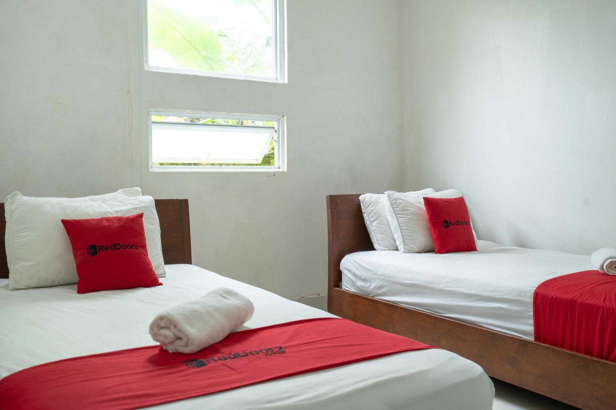 Reddoorz Near Ubud Village Sukawati  Exterior photo