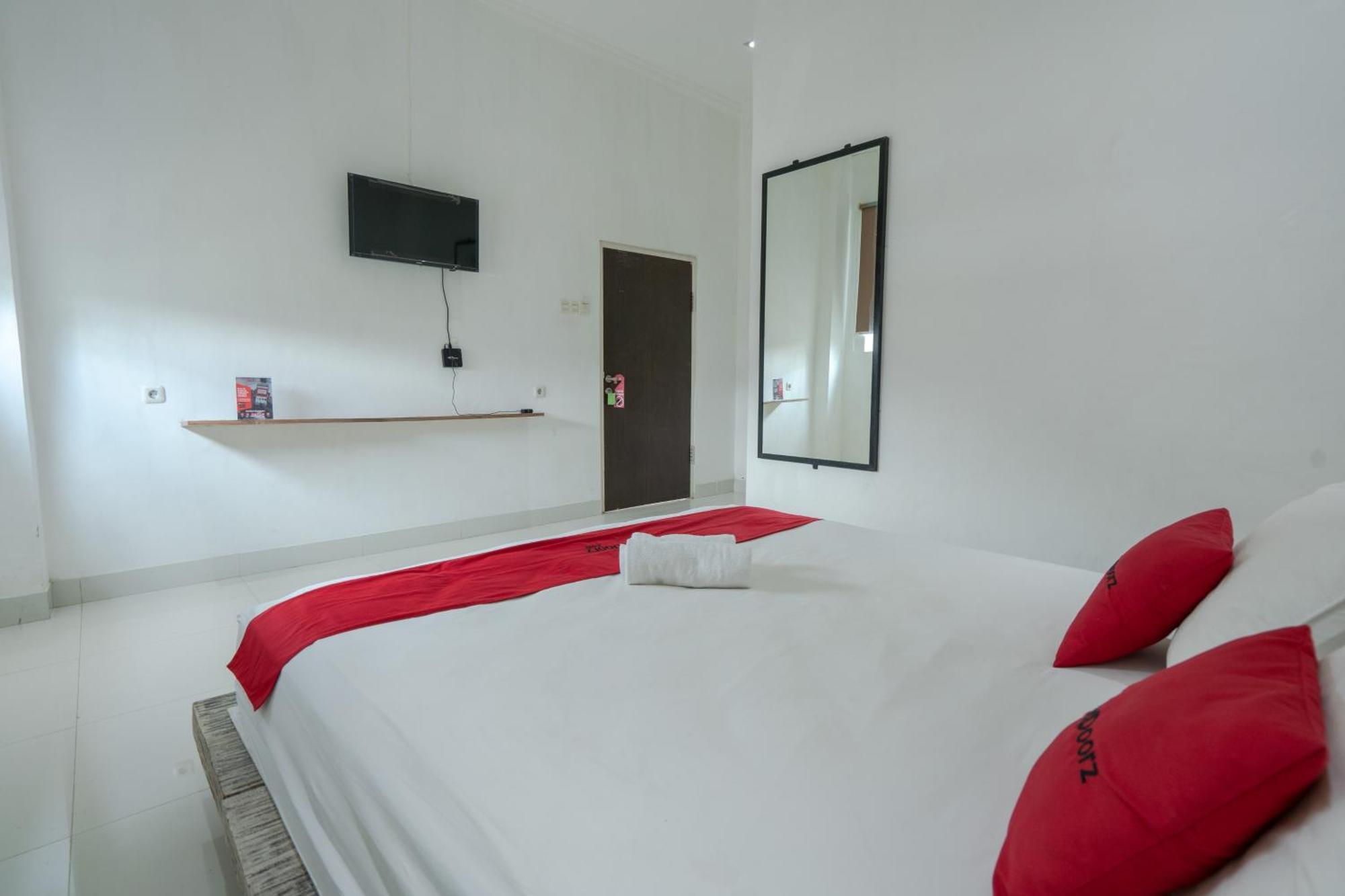 Reddoorz Near Ubud Village Sukawati  Exterior photo