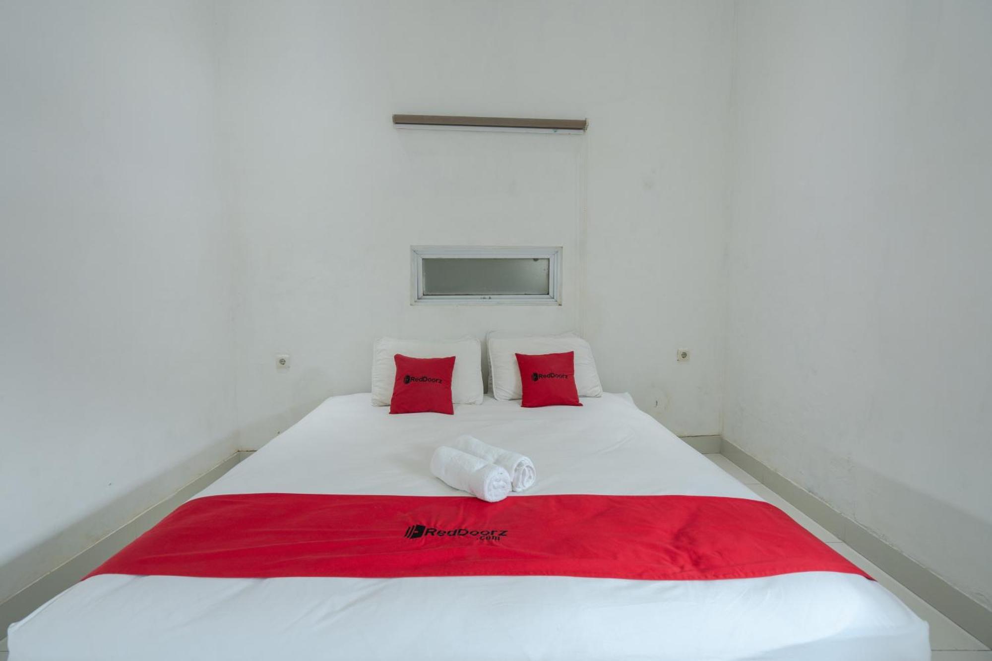 Reddoorz Near Ubud Village Sukawati  Exterior photo